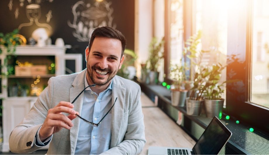 How to be confident in yourself: 5 Incredibly Easy steps That Work For All